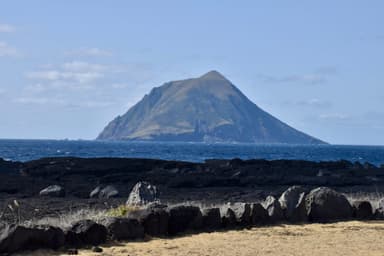 Hachijo Kojima (uninhabited island)